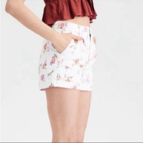 American Eagle Mom Short White Floral Jean Shorts - Picture 3 of 11
